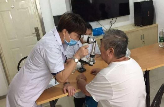 如何購(gòu)買一副好的老花鏡？