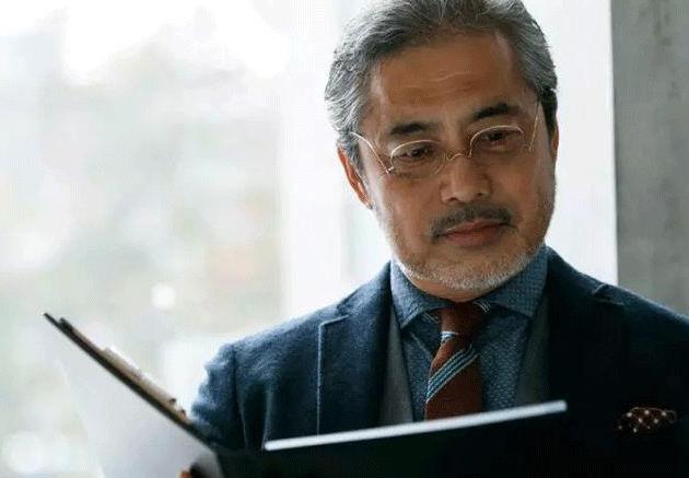 500度近視又老花，戴上美麗島多焦鏡煩惱全解決，46歲的周先生樂壞了