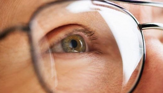 美麗島多焦鏡：人到中年警惕老花眼提前來襲，多焦鏡攻克老花煩惱