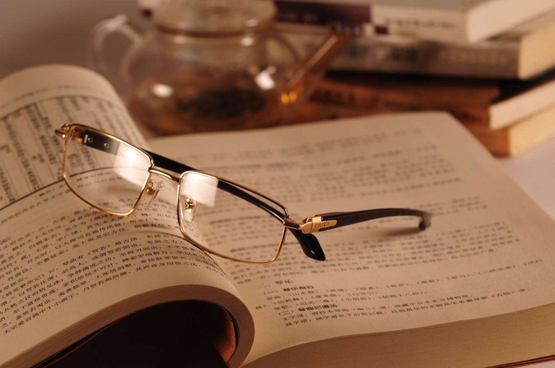 您的老花鏡戴了多久了？老花鏡幾年需要一換？